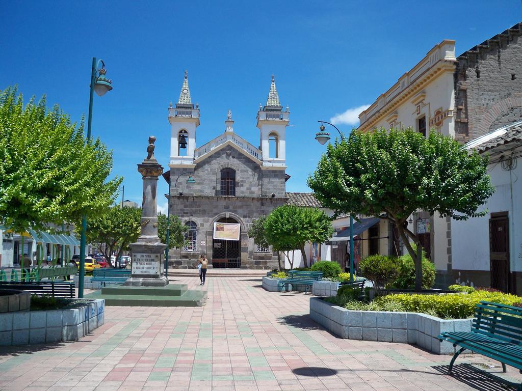 Las Garzas Alojamiento Hotel Ibarra Luaran gambar